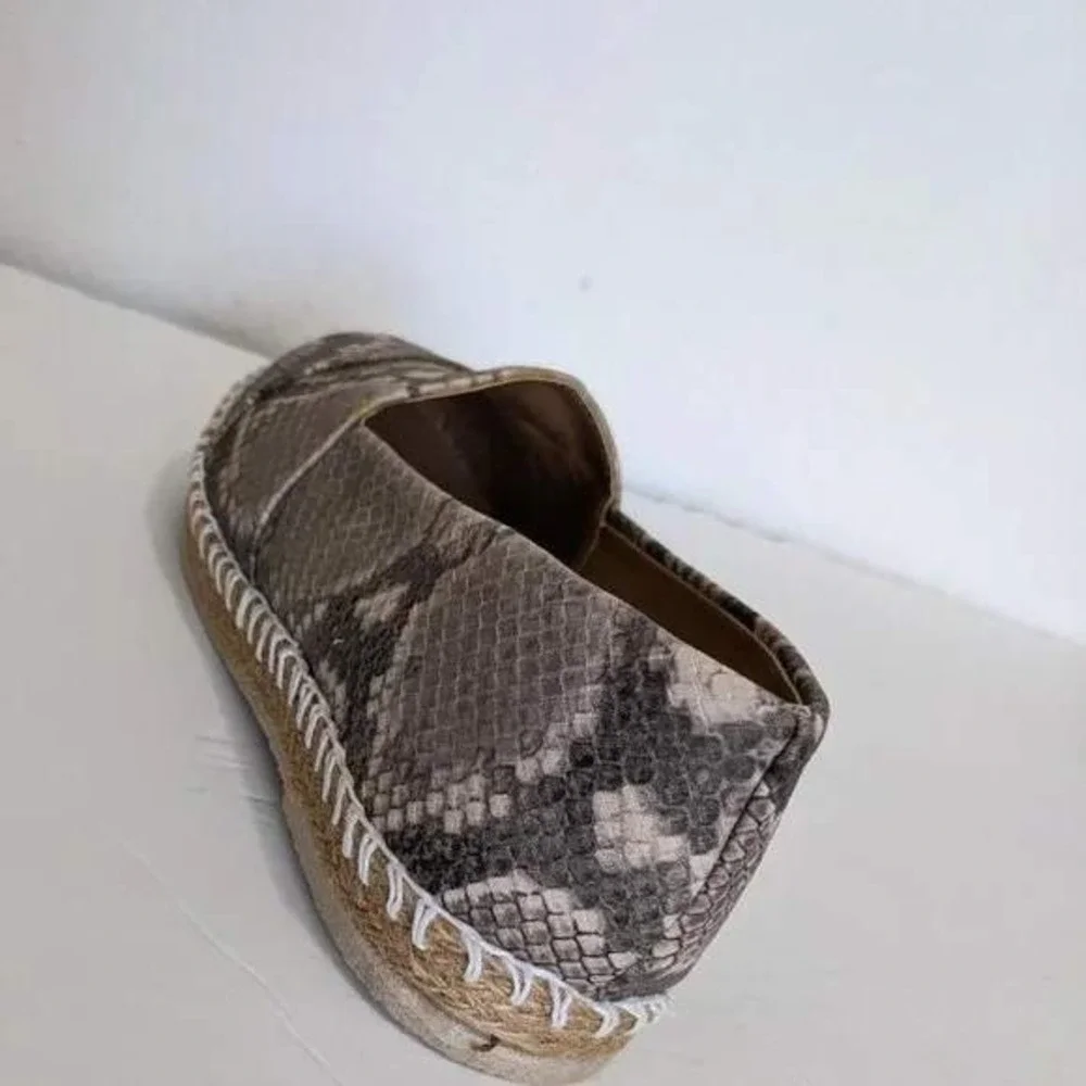 Women's Snakeskin Print Espadrille 9 Platform SlipOn Flats Jute  Shoes  NEW